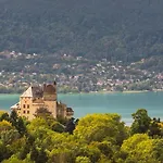 Manoir 4 Etoiles - 2 Chambres, Proche Διαμέρισμα